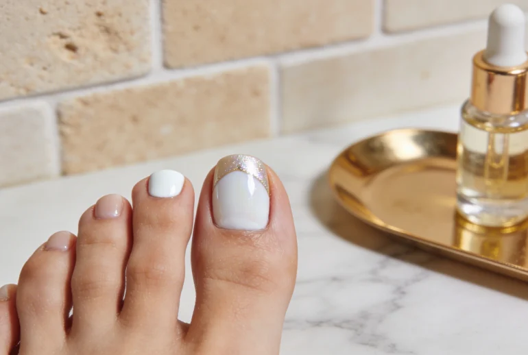 White Toe Nail Designs That Look Expensive: Luxe at Home
